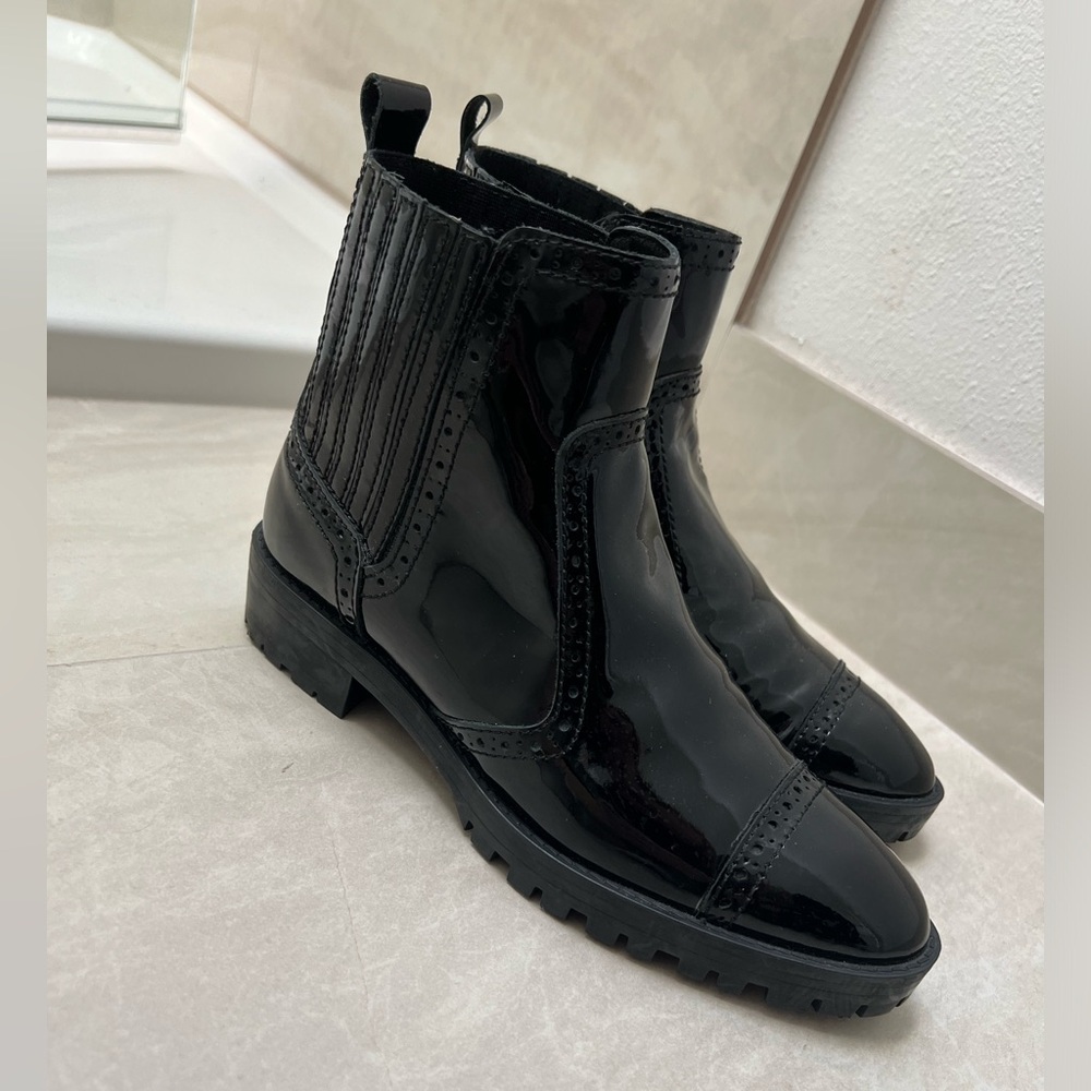Massimo Dutti black patent leather Chelsea boots